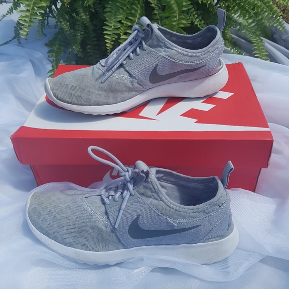 Nike Shoes - last chance NIKE RUNNERS size 8